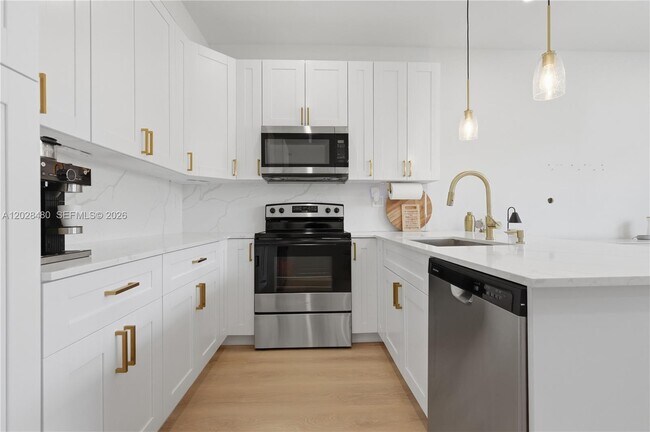 Foto del edificio - 4425 SW 160th Ave