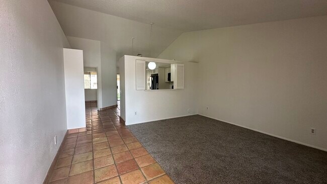Foto del edificio - North Phoenix 2 bedroom Duplex