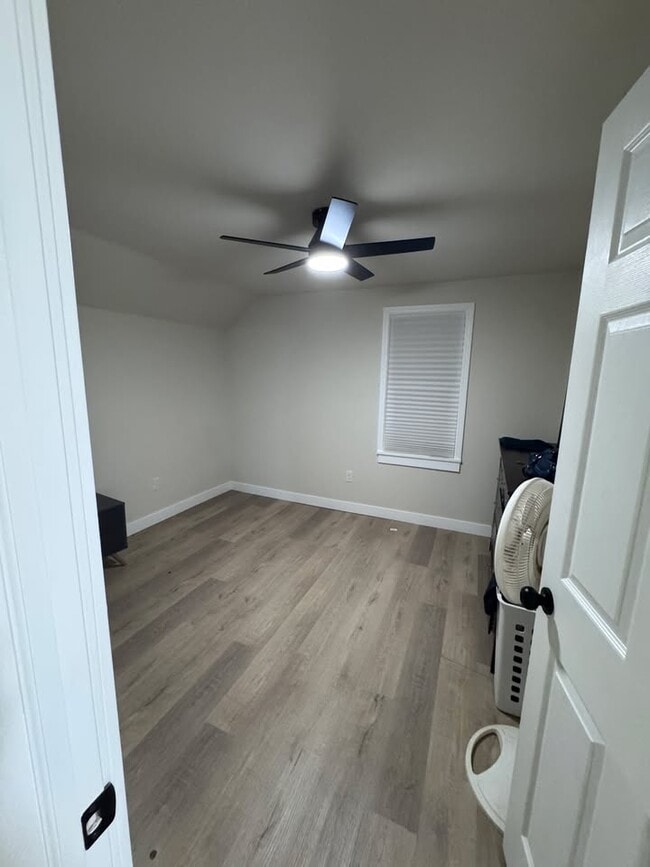 Foto del edificio - 626 N Mason St