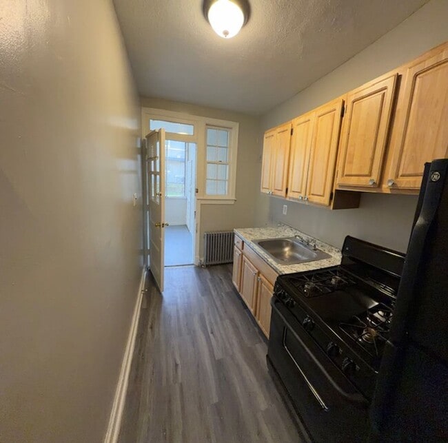 Building Photo - 15 Gallatin St NE