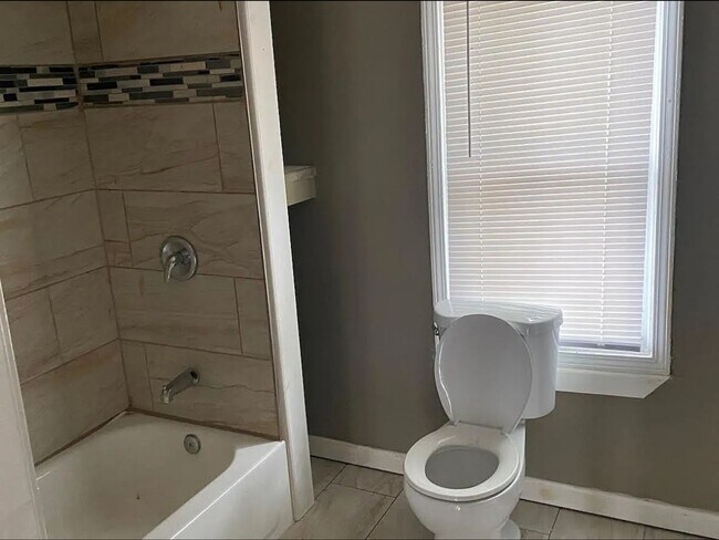 Foto del edificio - 3 bed 1.5 bath House