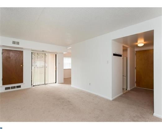 Main Living Area - 3301 Valley Dr