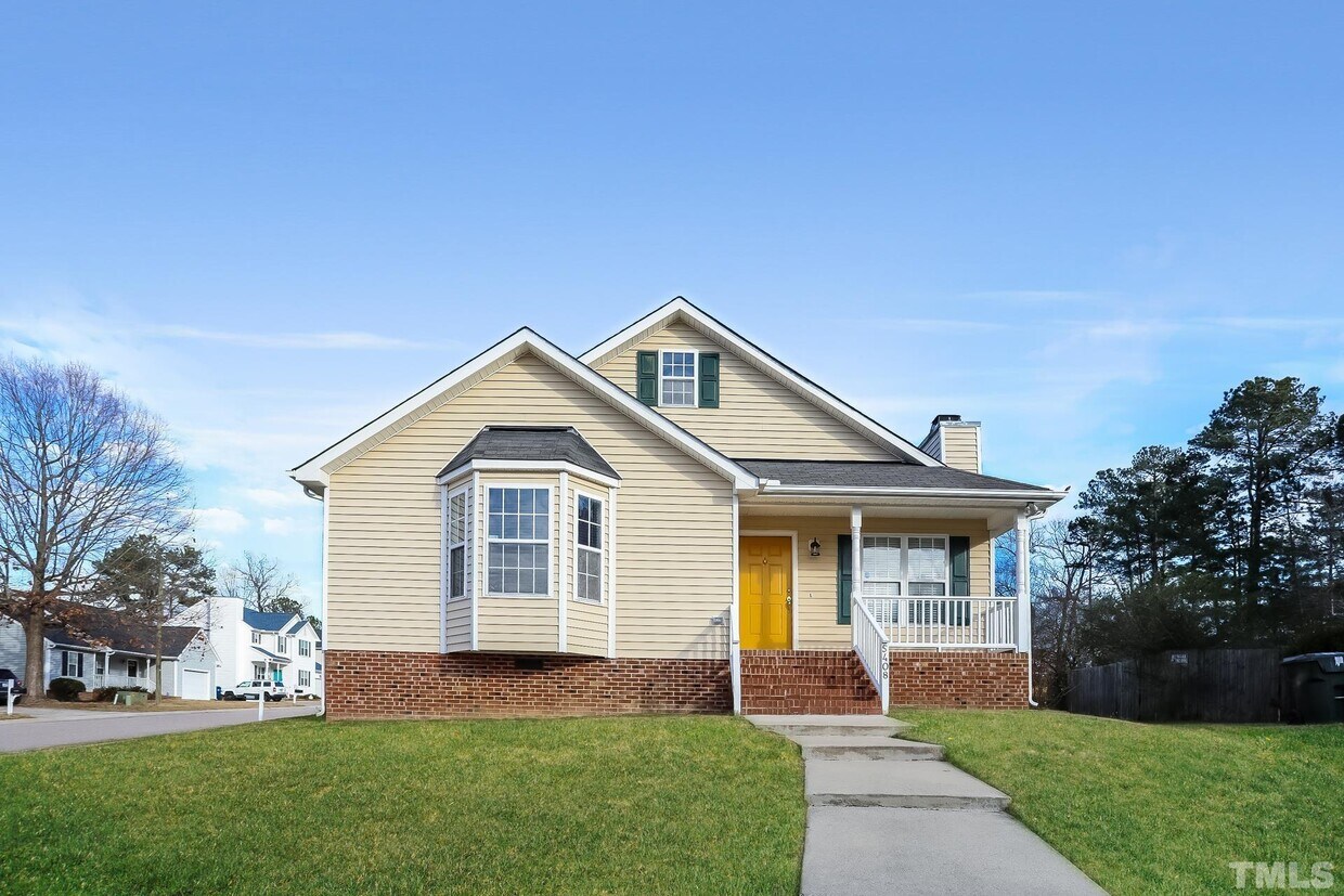 5408 Tanglewood Pine Ln, Raleigh, NC 27610 House Rental in Raleigh