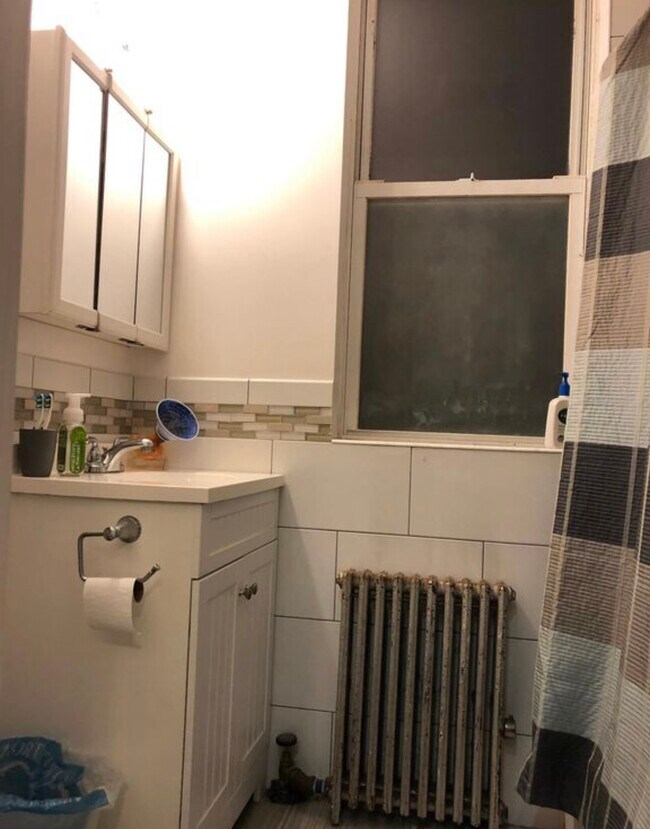 Foto del edificio - 516 Woodward Ave