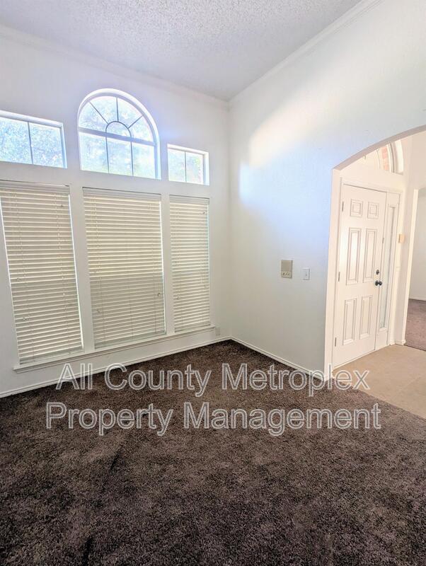 Foto del edificio - 9504 Preston Vineyard Dr