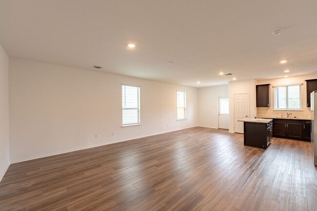 Building Photo - Modern, Easy, and Right Where You Want to Be: A Smarter Way to Live in Leander