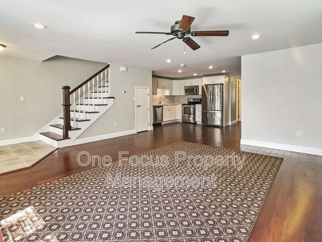 Building Photo - 41 E Bald Eagle St