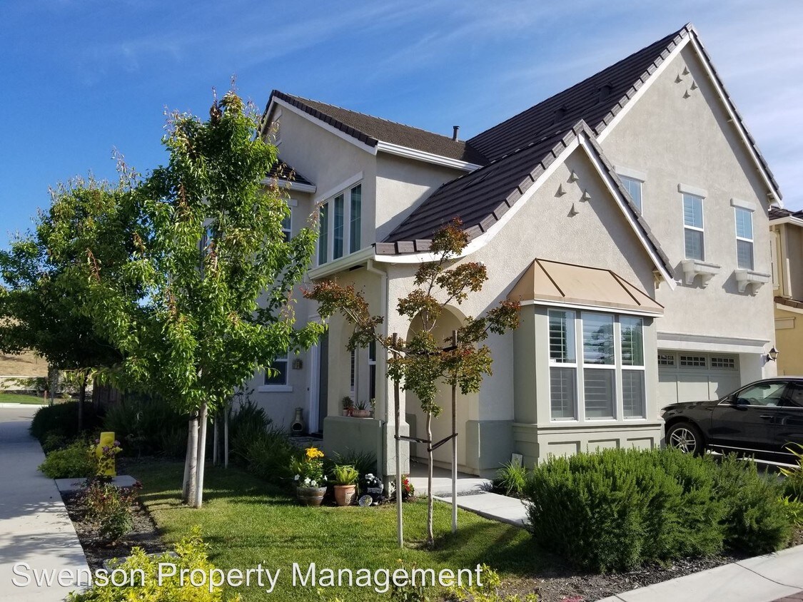 Primary Photo - 4 br, 3 bath House - 7097 Syrah Drive
