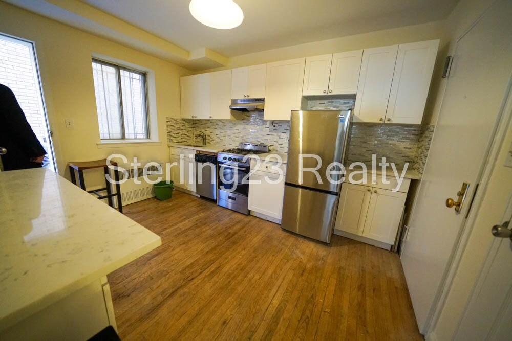 Primary Photo - 2609 29th St