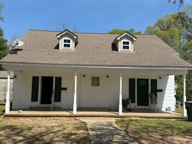 Building Photo - 1715 E Main St