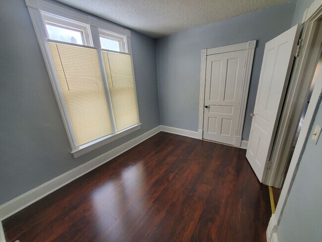 Foto del edificio - 507 E 158th St