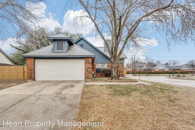 Building Photo - 3 br, 2 bath House - 2502 Seven Hills Dr.