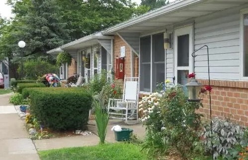 Primary Photo - 201 Rye Beach Rd