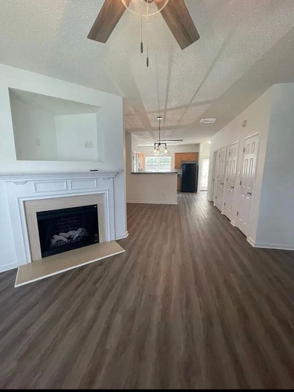 Building Photo - 8490 Oakley Cir