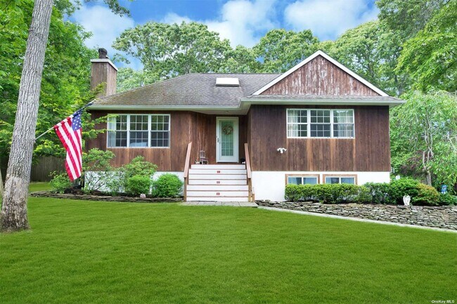 Foto del edificio - 37 Bittersweet Ave