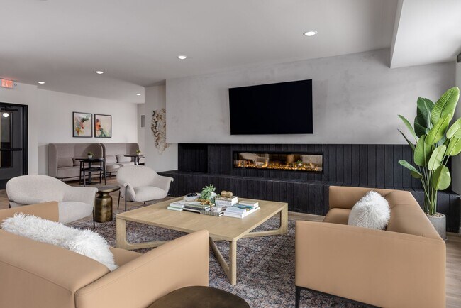 Foto del edificio - First & Banks