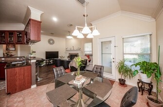 Building Photo - 9034 Necklace Tree Ln