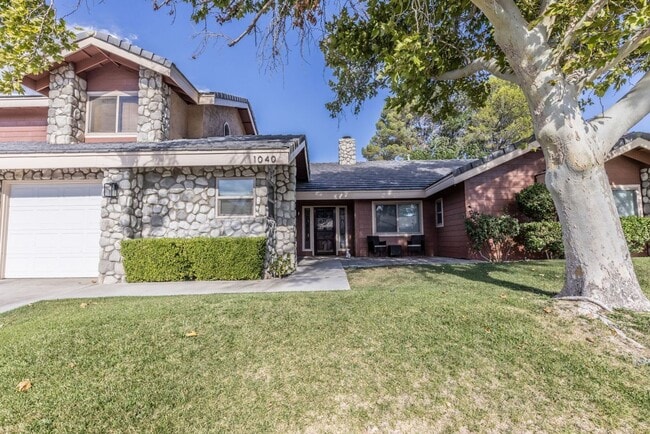 Building Photo - Beautiful home for rent