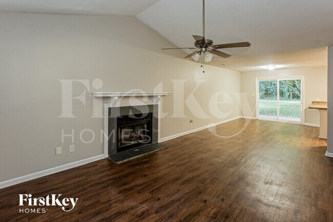 Foto del edificio - 6014 Crosswood Ct