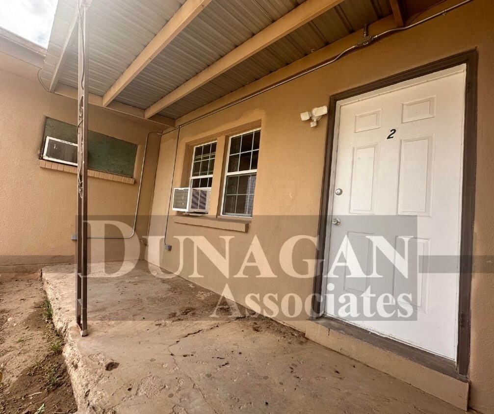 2215 Turner St Unit 2, Carlsbad, NM 88220 Room for Rent in Carlsbad