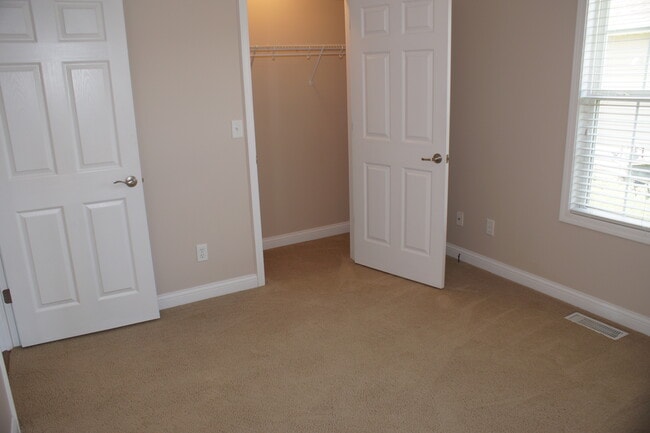 3rd bedroom - 2024 Macon St