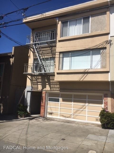 Foto principal - 2719 44th Ave