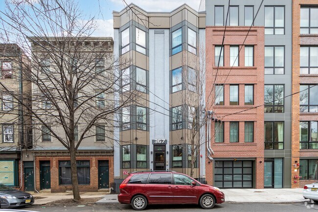 Building Photo - 367 2nd St