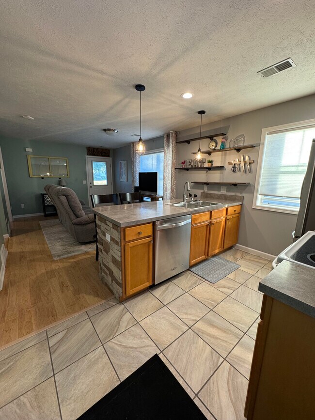 Foto del edificio - 1085 Weathervane Pl