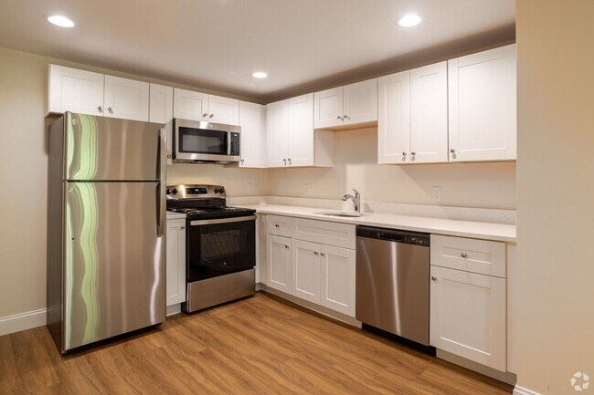Foto del interior - Tudor Crest Apartments - 2 Autumn Way Seabrook, NH 03874