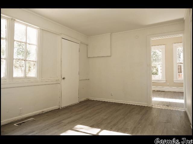 Building Photo - 4309 W 10th St