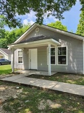 Building Photo - 5553 Banyan Ct