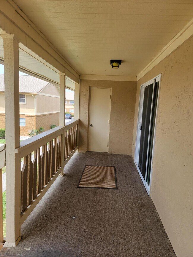 Building Photo - 288 Berkshire Ln