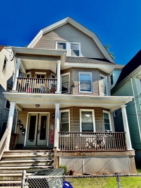 Building Photo - 854 S 15th St