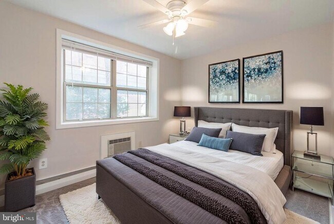 Foto del edificio - 383 Lakeside Rd