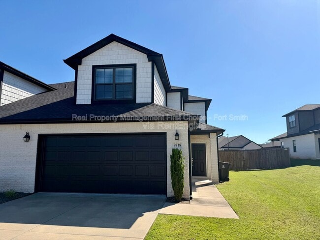 Building Photo - 9818 Mylea Cir