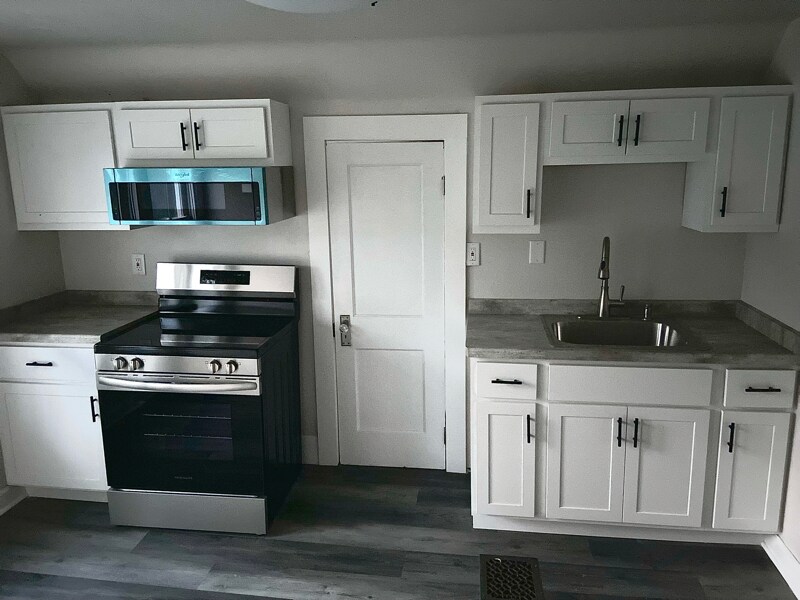 Foto principal - 625 S 61st St