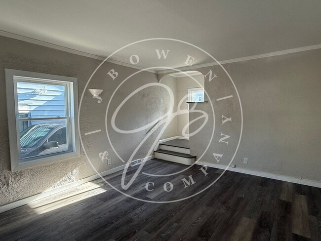 Building Photo - South Toledo  3-Bed Retreat with Spacious ...