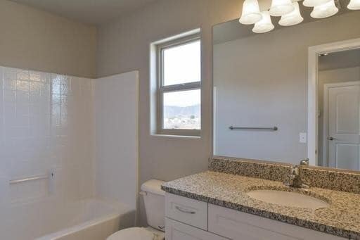 Building Photo - 2485 Bella Vista Dr