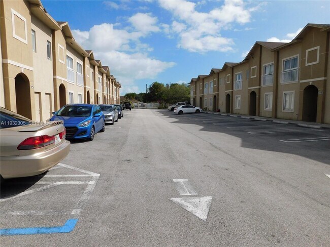 Foto del edificio - 21485 SW 112th Ave