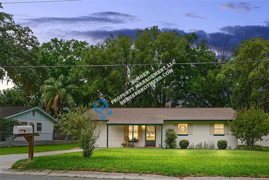 Primary Photo - 3833 NE 4th St