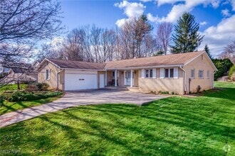 Building Photo - 33115 Ledge Hill Dr