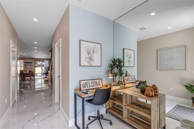 Photo - 811 SW 10th Terrace Unit Townhome