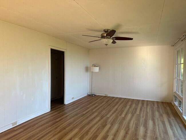 Building Photo - 2005 Wilhelmina Rise