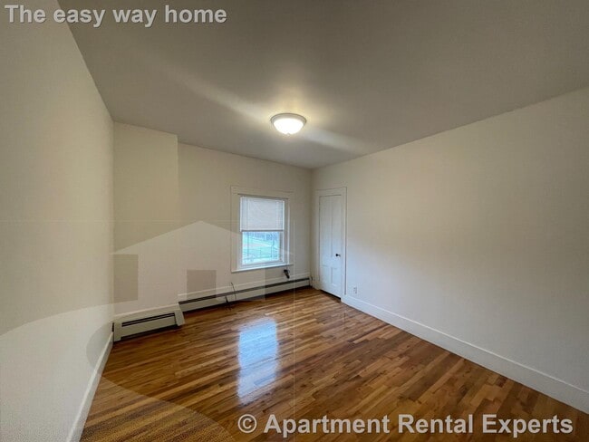 Foto del edificio - 545 Somerville Ave