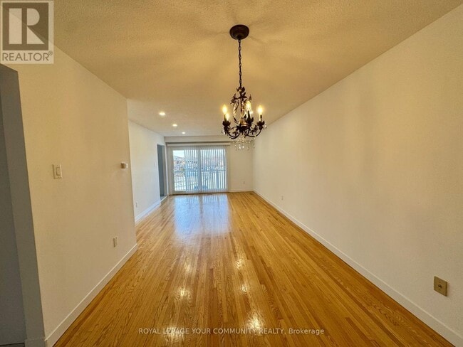 Building Photo - 165 Aberdeen Ave