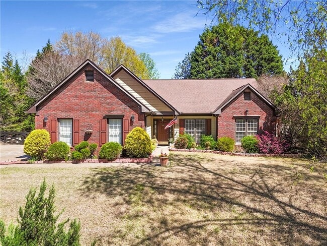 Building Photo - 1252 Highfield Dr NE