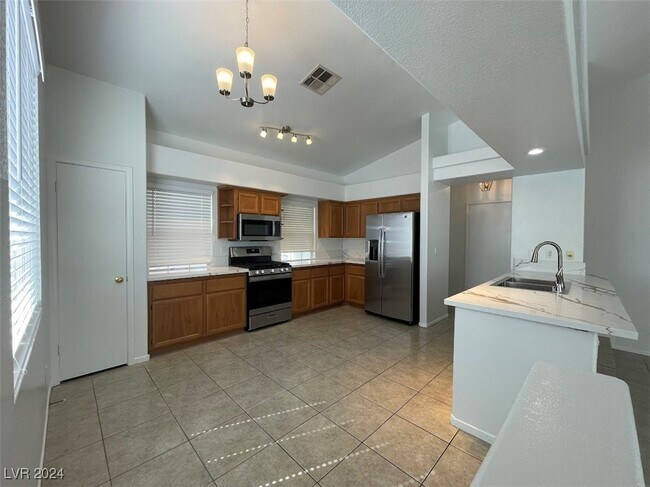 Building Photo - 1356 Lamplight Village Ln