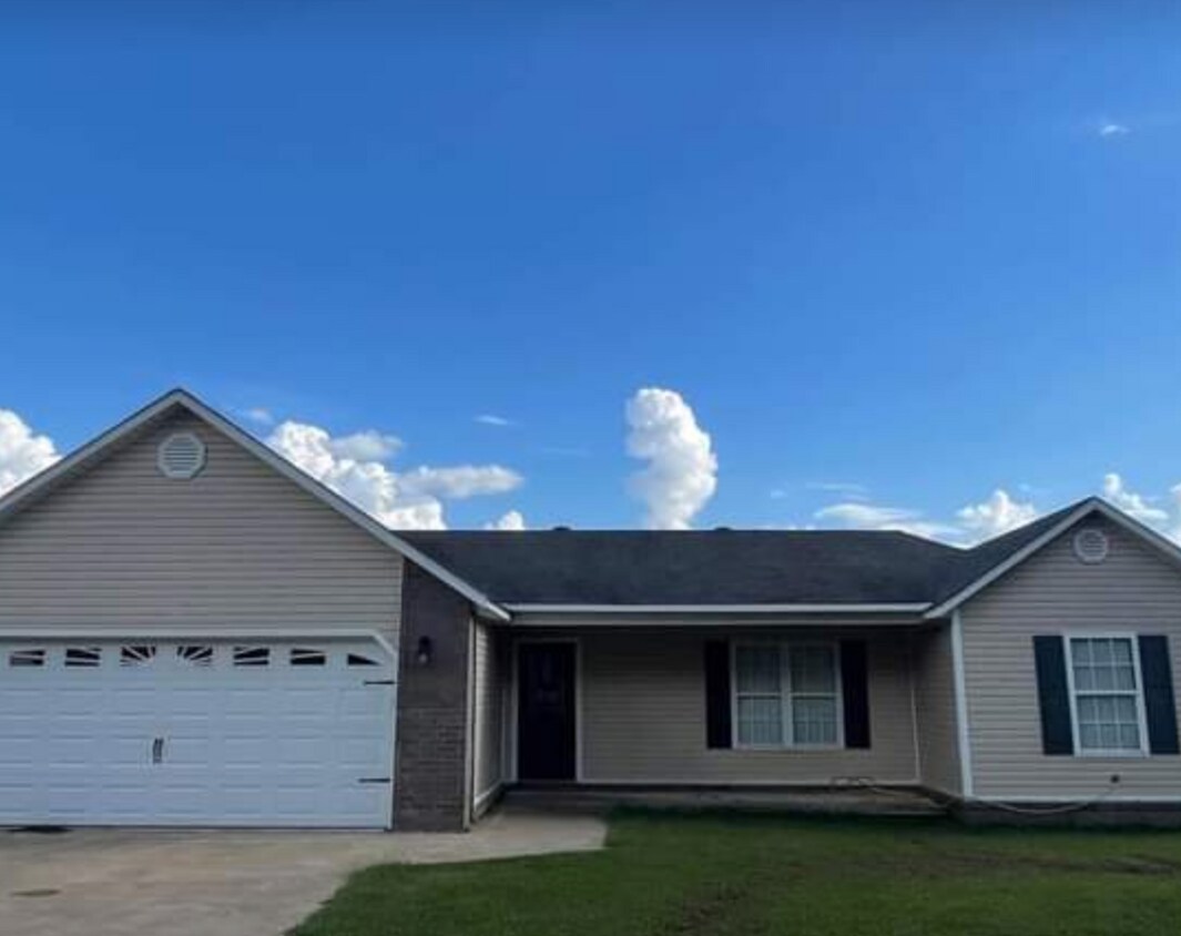 1579 E Greene Cty Rd, Paragould, AR 72450 House Rental in Paragould