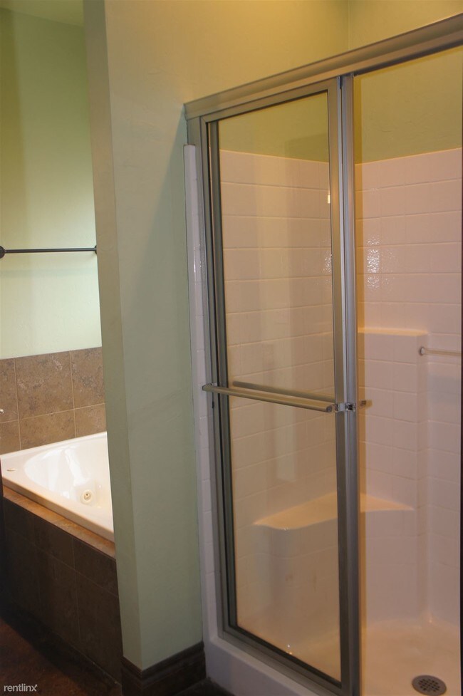 Foto del edificio - 4 br, 2 bath House - 1712 NE 8th St