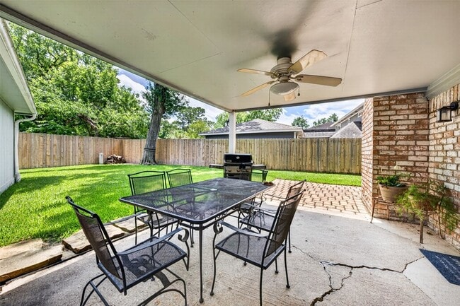 Building Photo - 5618 Bough Ct